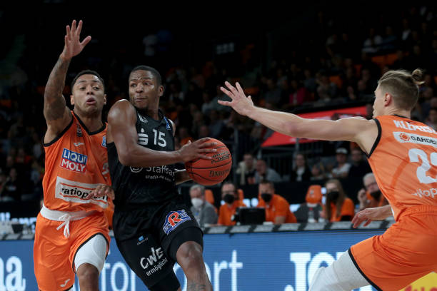 也为裁判赢 也为裁判赢