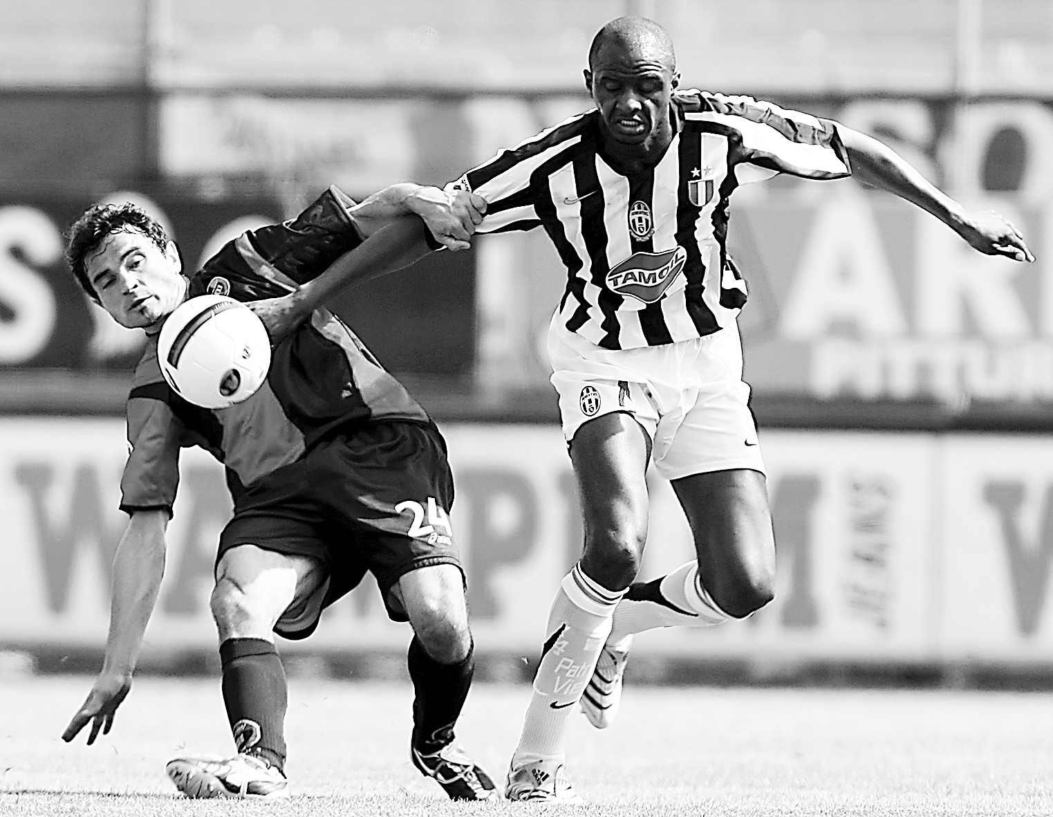 上表现得淋 上表现得淋