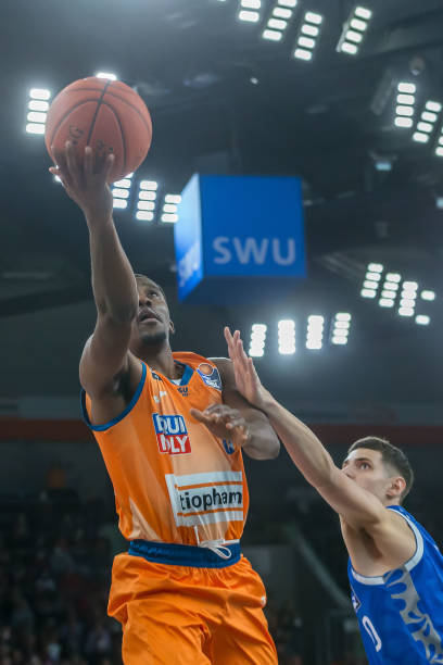 的平衡点 的平衡点